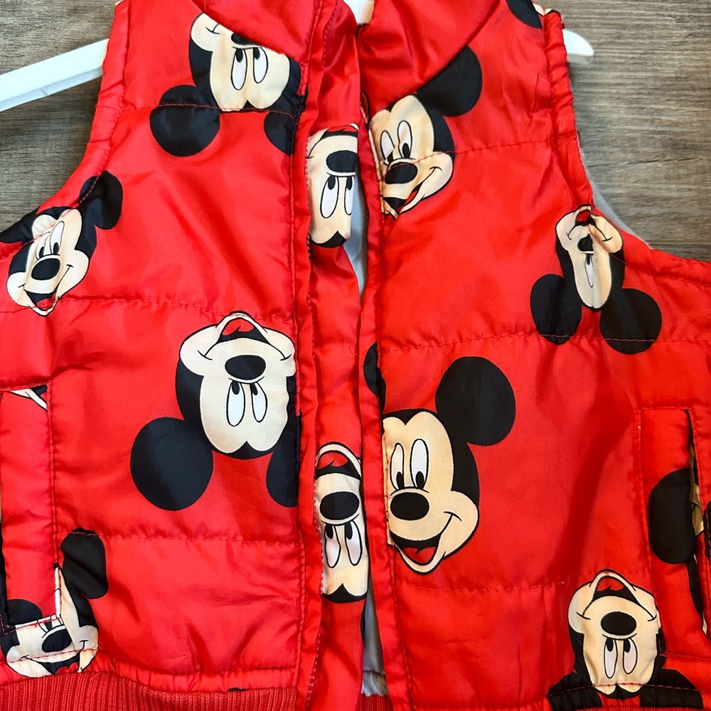 Vintage kids Disney puffer vest
